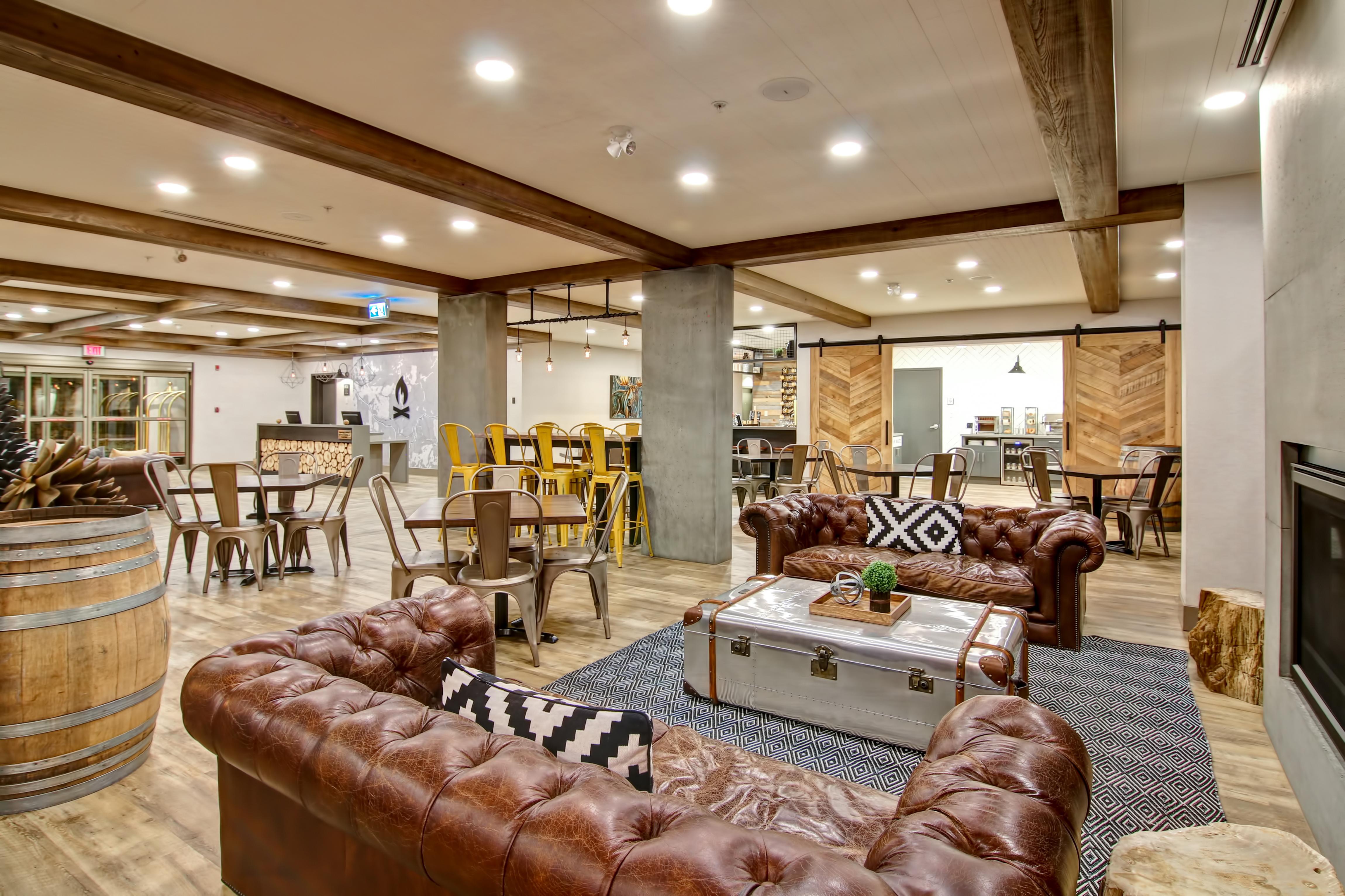 Canalta Lodge Банф Экстерьер фото