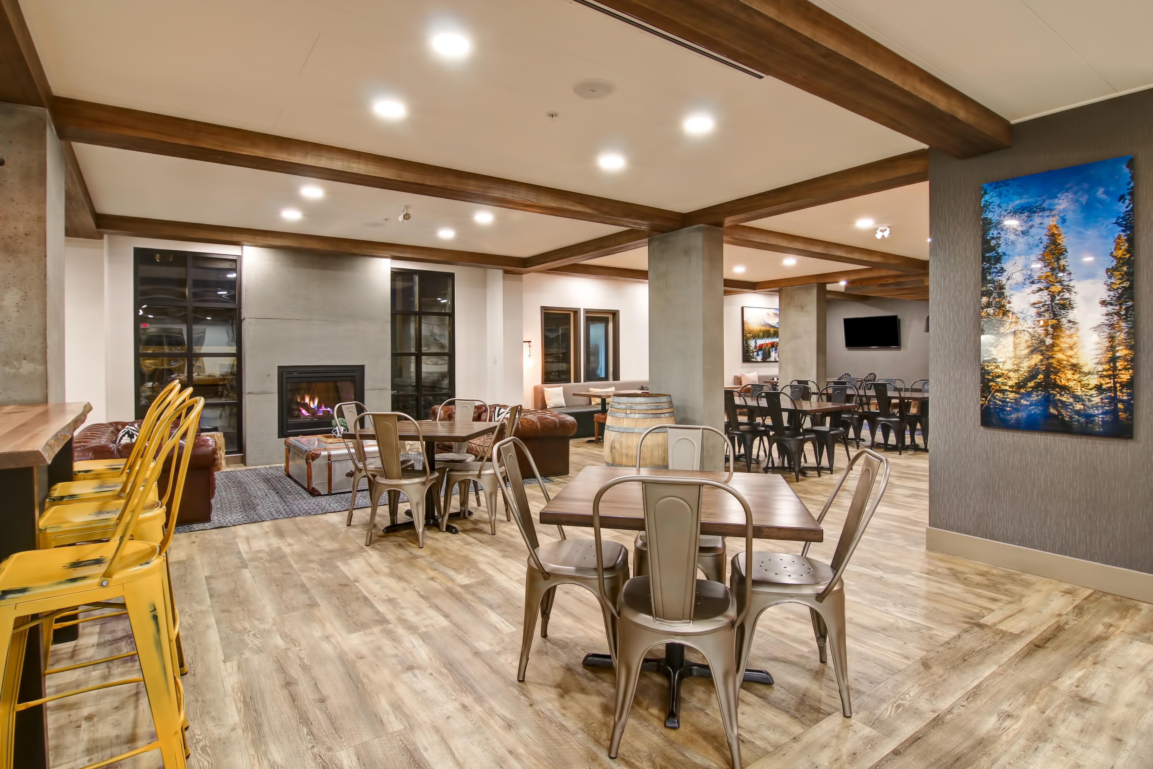 Canalta Lodge Банф Экстерьер фото