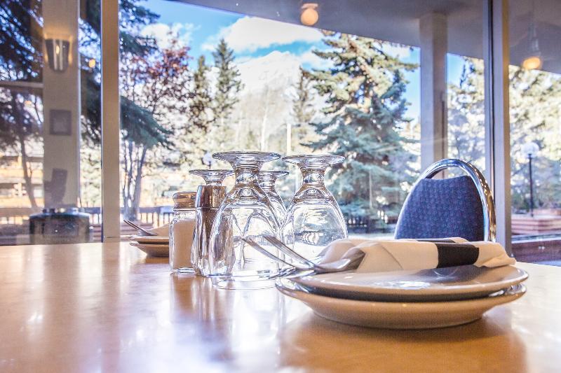 Canalta Lodge Банф Экстерьер фото